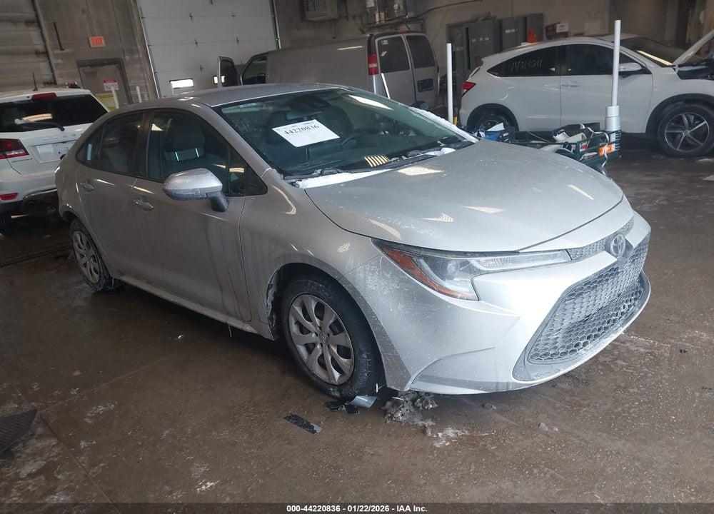 2021 TOYOTA COROLLA LE VIN: 5YFEPMAE8MP204656