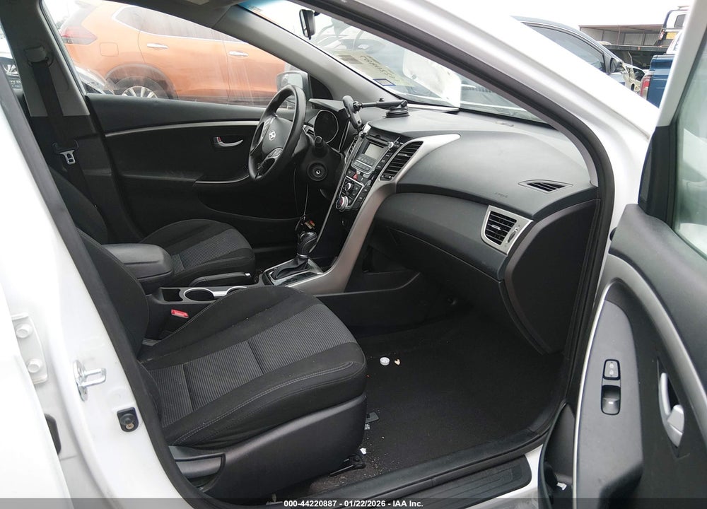 2017 HYUNDAI ELANTRA GT VIN: KMHD35LH4HU383271
