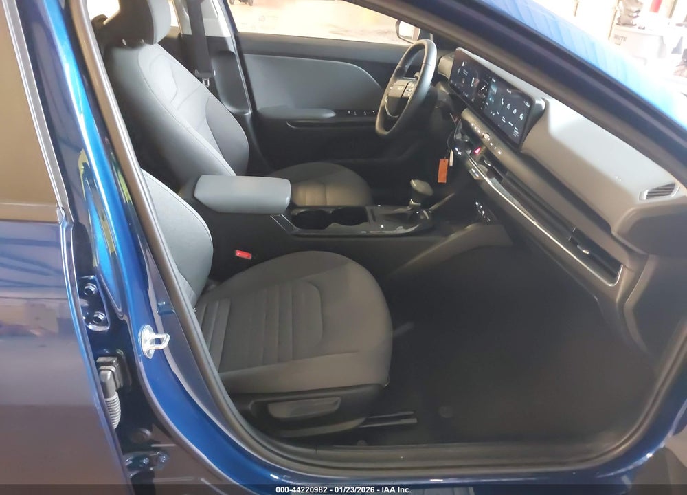 2025 KIA K4 EX VIN: 3KPFU4DE9SE165521