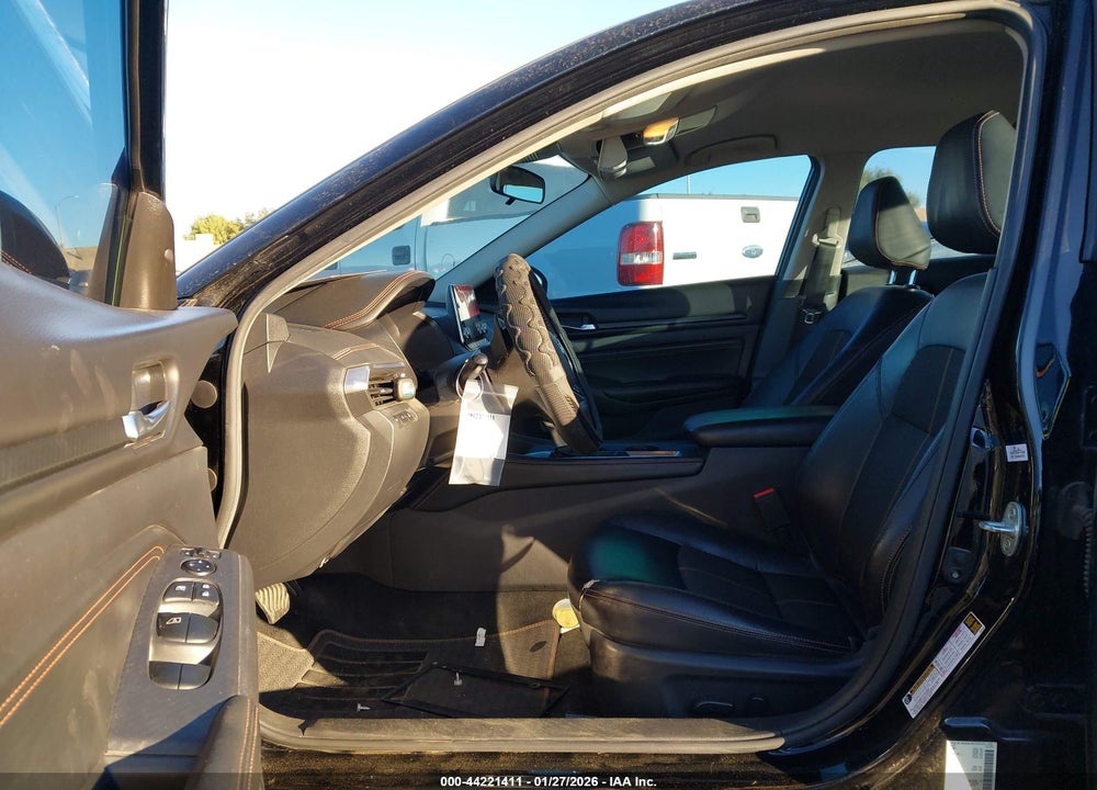 2020 NISSAN ALTIMA SR FWD VIN: 1N4BL4CV2LC208923