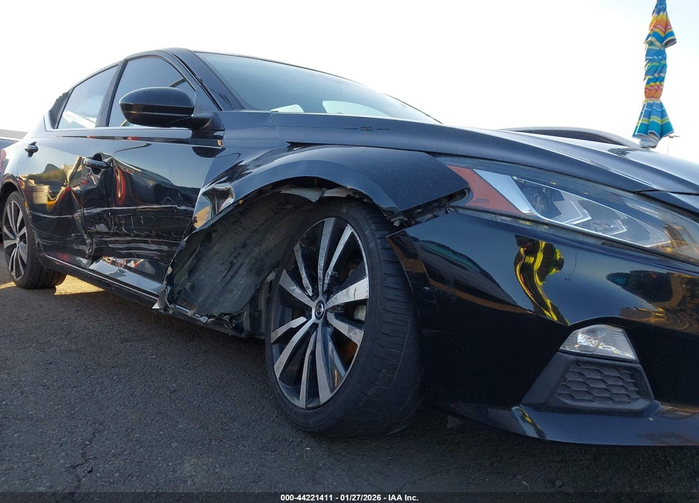 2020 NISSAN ALTIMA SR FWD VIN: 1N4BL4CV2LC208923