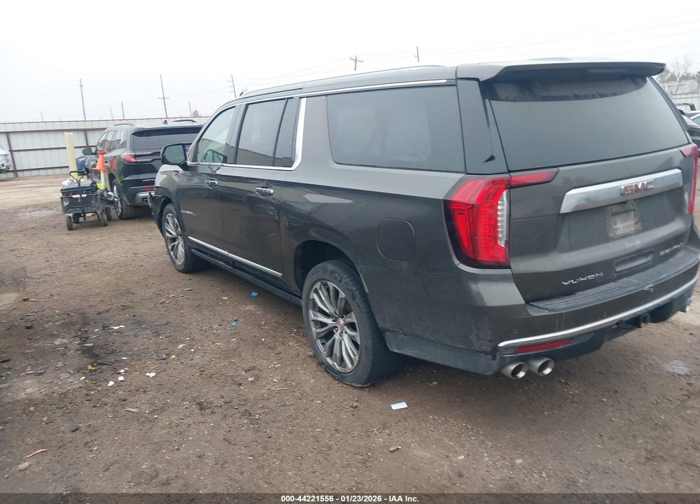 2021 GMC YUKON XL 2WD DENALI VIN: 1GKS1JKL5MR170606