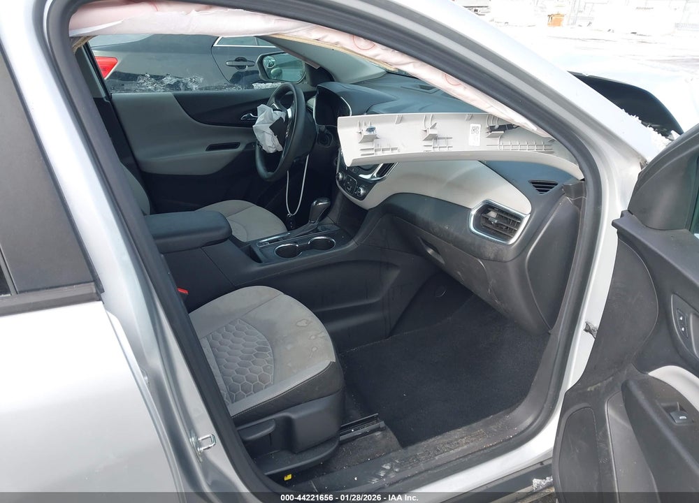 2020 CHEVROLET EQUINOX FWD LS VIN: 3GNAXHEV1LS704361