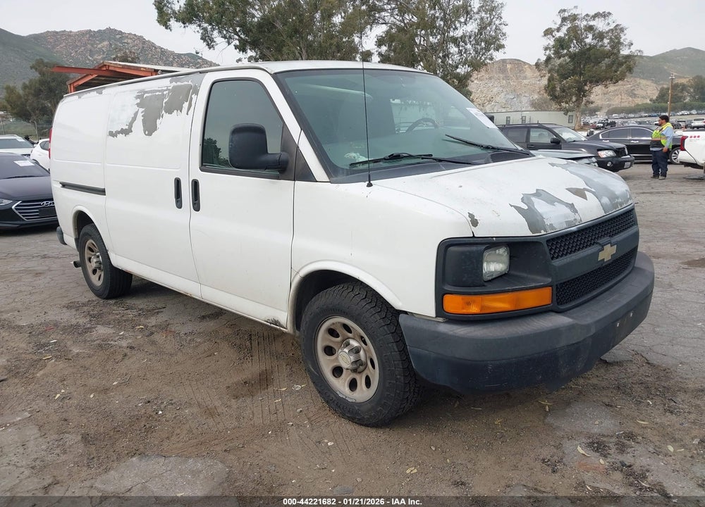 2011 CHEVROLET EXPRESS 1500 WORK VAN VIN: 1GCSGAFX2B1137680