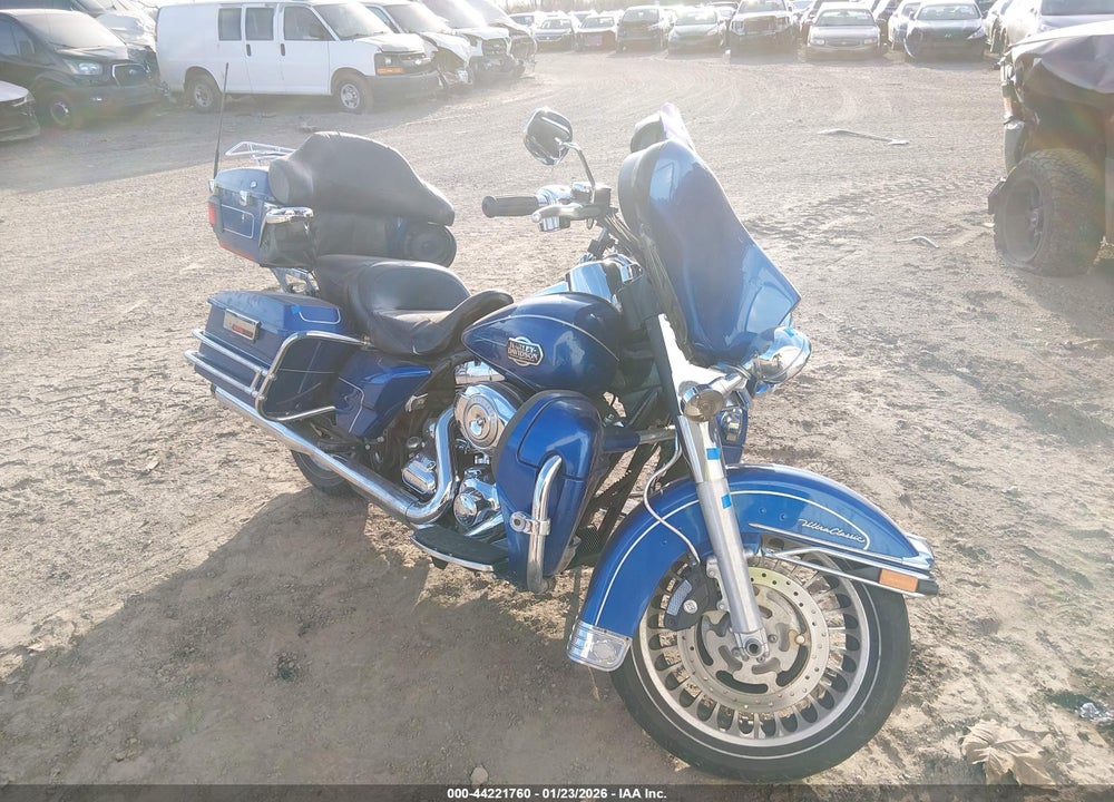 2009 HARLEY-DAVIDSON FLHTCU VIN: 1HD1FC4109Y651388