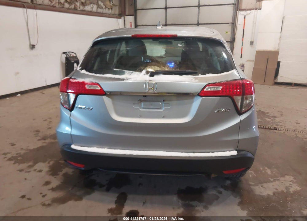 2022 HONDA HR-V AWD LX VIN: 3CZRU6H37NM739426