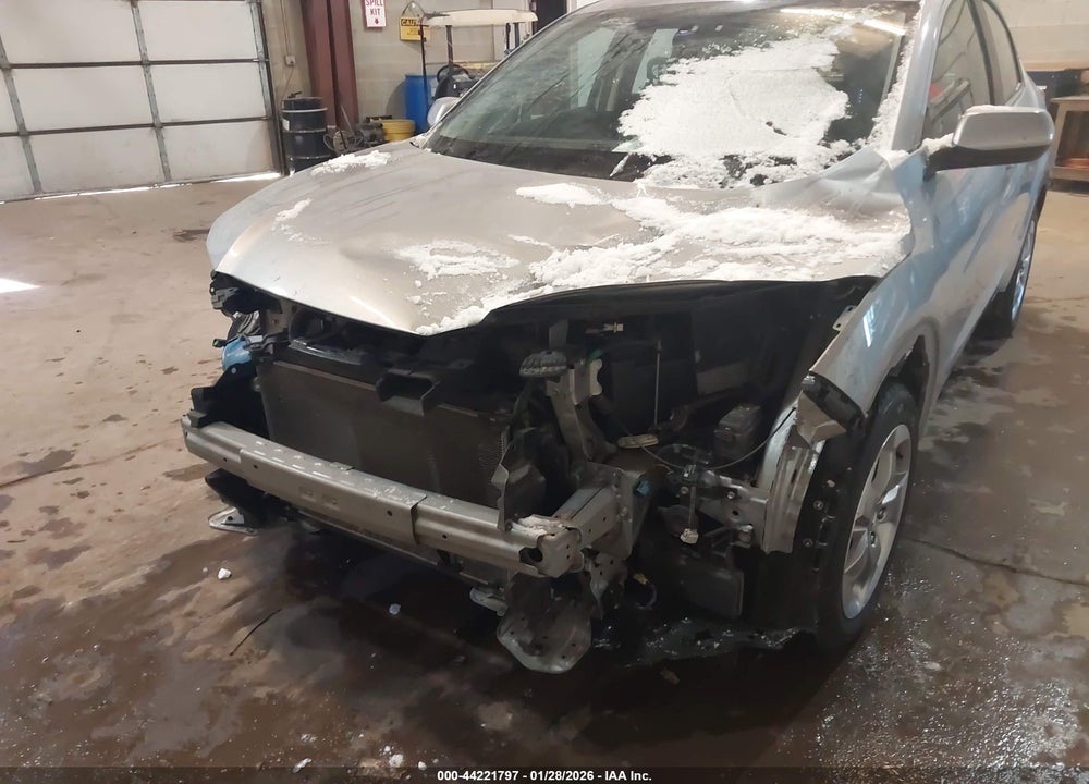 2022 HONDA HR-V AWD LX VIN: 3CZRU6H37NM739426