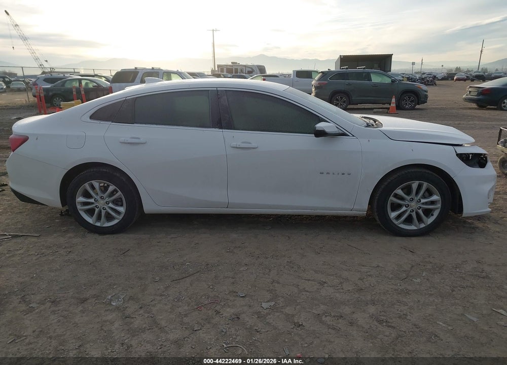 2018 CHEVROLET MALIBU LT VIN: 1G1ZD5ST2JF195879