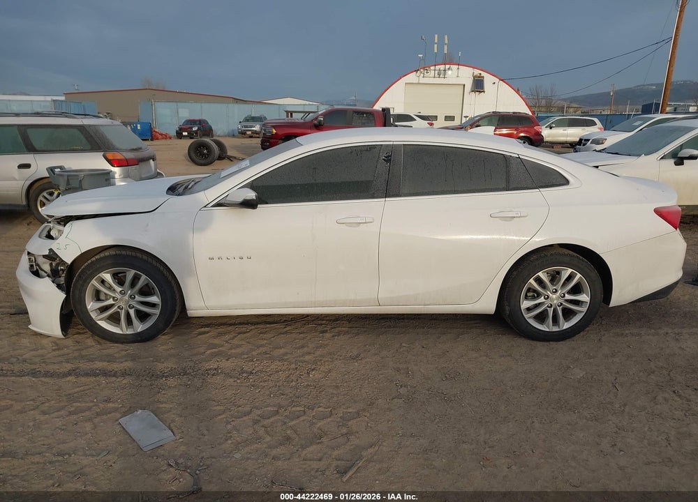 2018 CHEVROLET MALIBU LT VIN: 1G1ZD5ST2JF195879