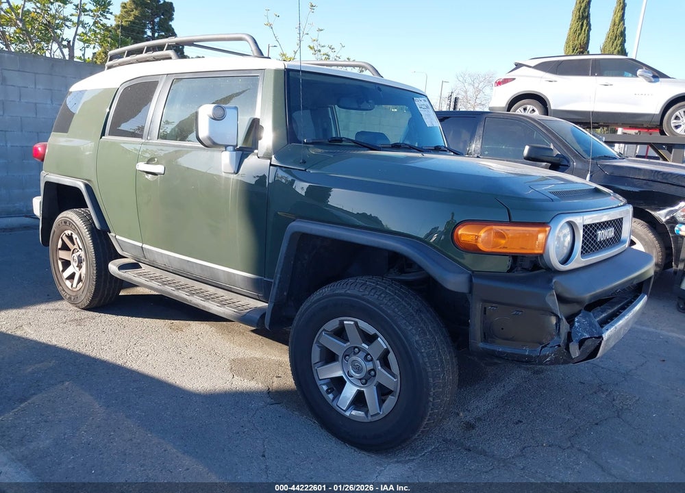 2014 TOYOTA FJ CRUISER VIN: JTEBU4BF7EK177190