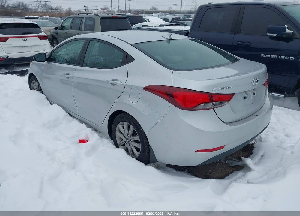 2015 HYUNDAI ELANTRA SE VIN: 5NPDH4AE8FH638116