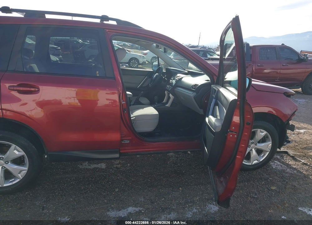 2016 SUBARU FORESTER 2.5I PREMIUM VIN: JF2SJADCXGH495319