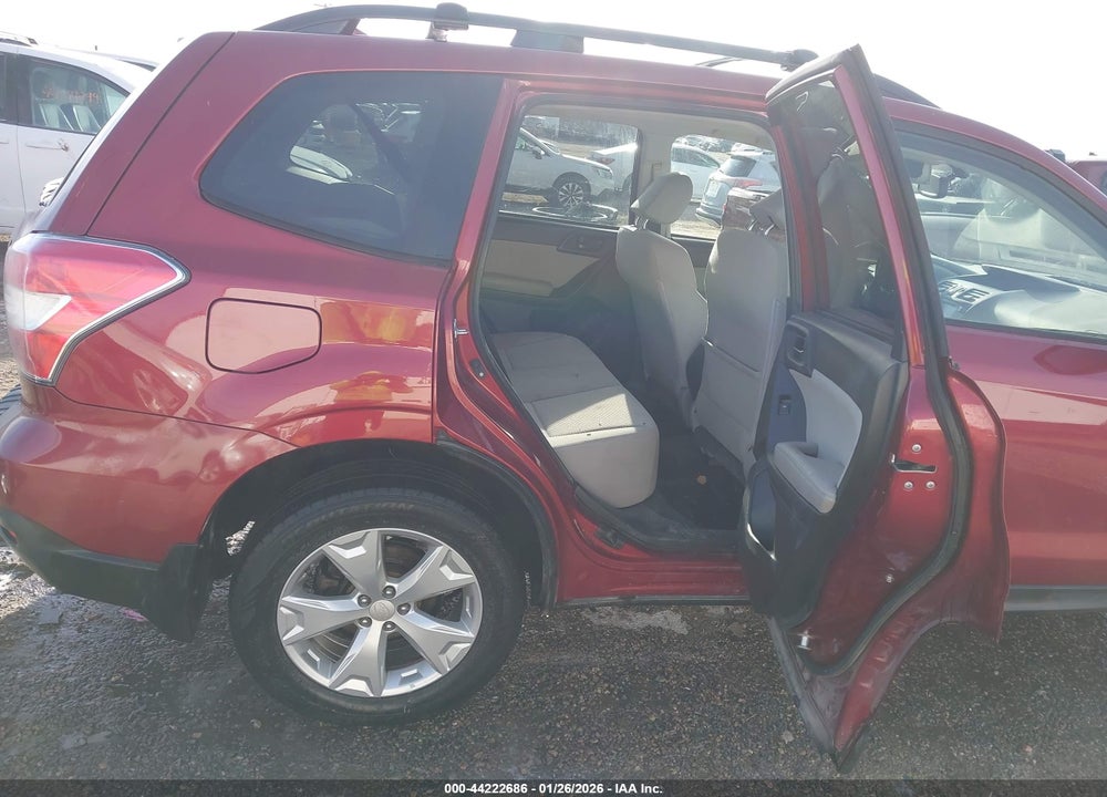 2016 SUBARU FORESTER 2.5I PREMIUM VIN: JF2SJADCXGH495319
