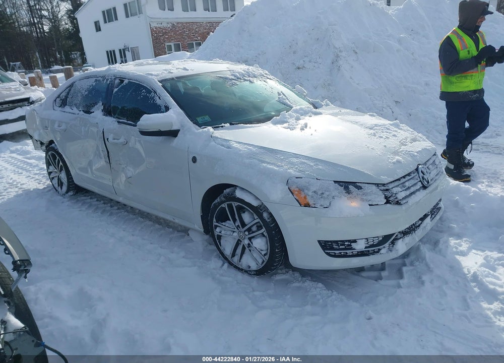2015 VOLKSWAGEN PASSAT 1.8T WOLFSBURG EDITION VIN: 1VWAT7A36FC056090