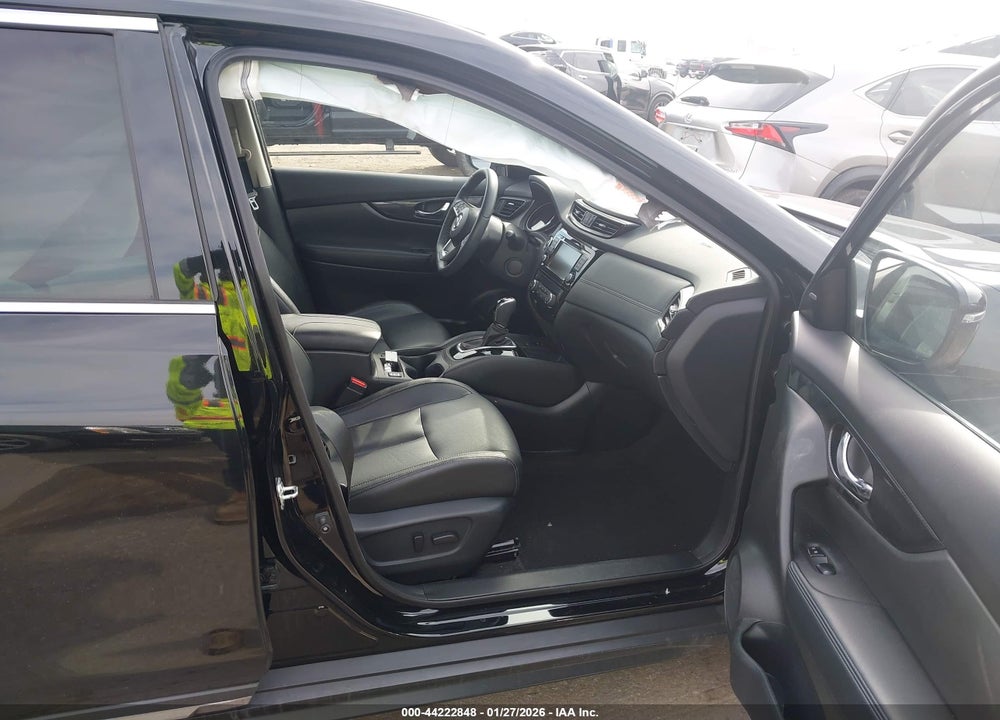 2019 NISSAN ROGUE SL VIN: 5N1AT2MT4KC767777