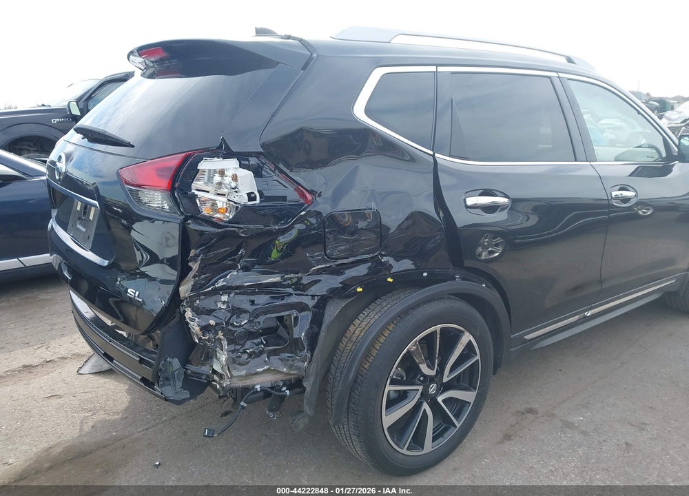2019 NISSAN ROGUE SL VIN: 5N1AT2MT4KC767777
