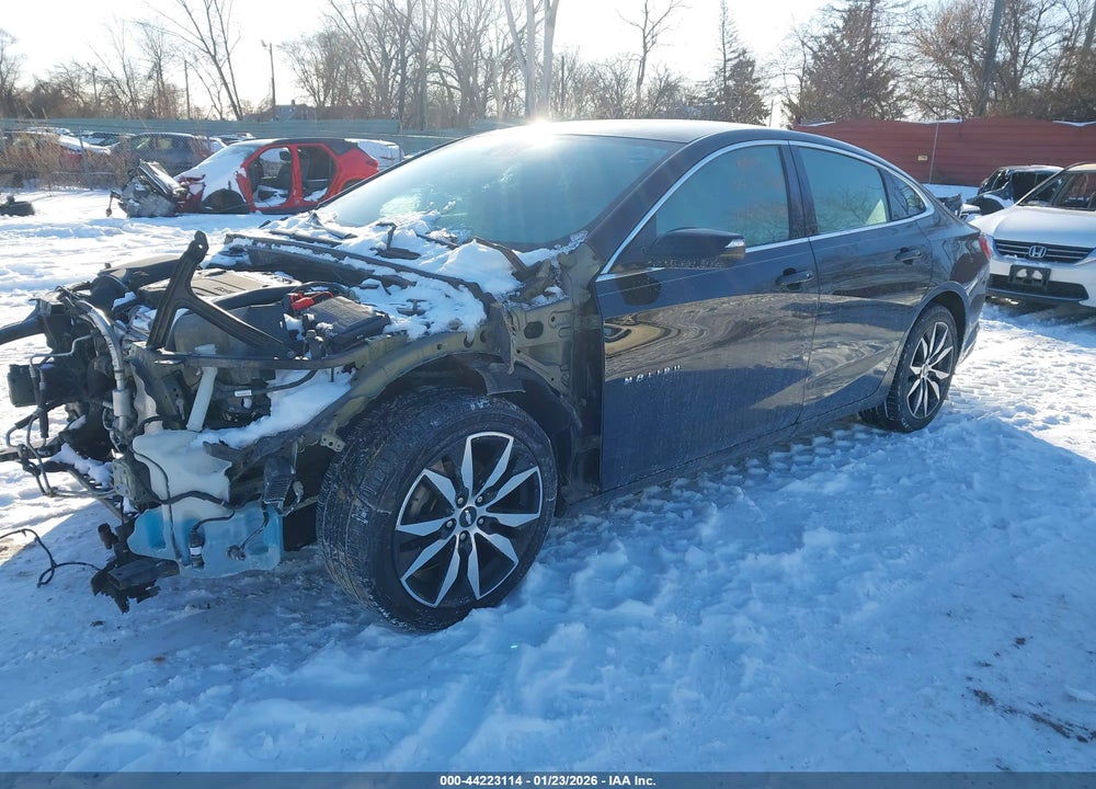 2018 CHEVROLET MALIBU LT VIN: 1G1ZD5ST2JF283136