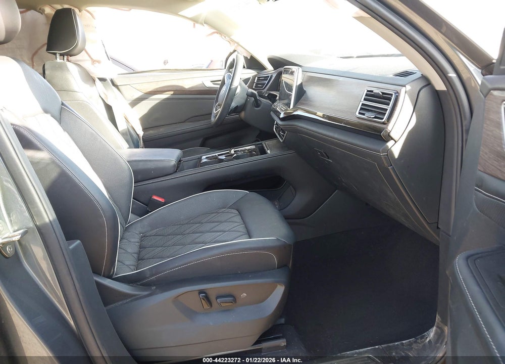 2024 VOLKSWAGEN ATLAS 2.0T SEL PREMIUM R-LINE VIN: 1V2FR2CA5RC519121