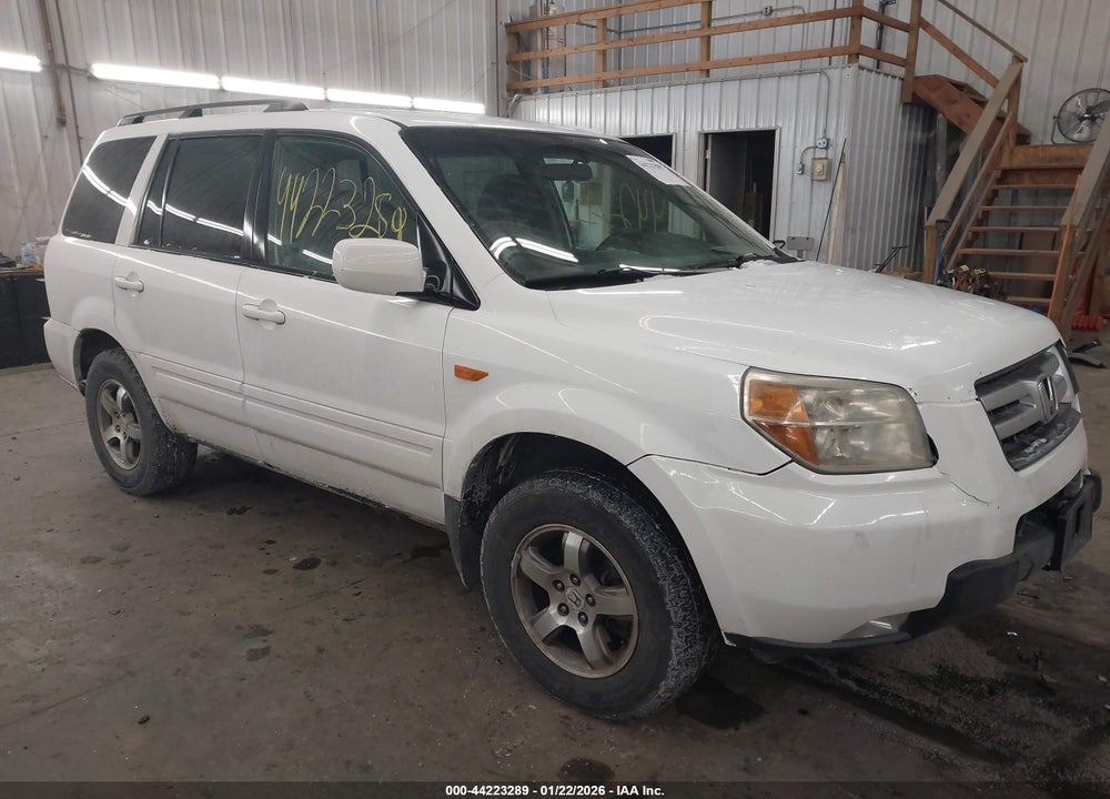 2006 HONDA PILOT EX VIN: 5FNYF28496B010976