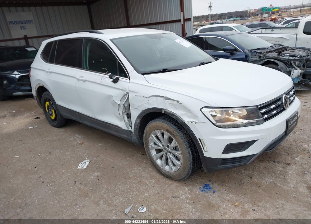 2019 VOLKSWAGEN TIGUAN 2.0T SE/2.0T SEL/2.0T SEL R-LINE/2.0T SEL R-LINE BLACK VIN: 3VV2B7AX4KM105097