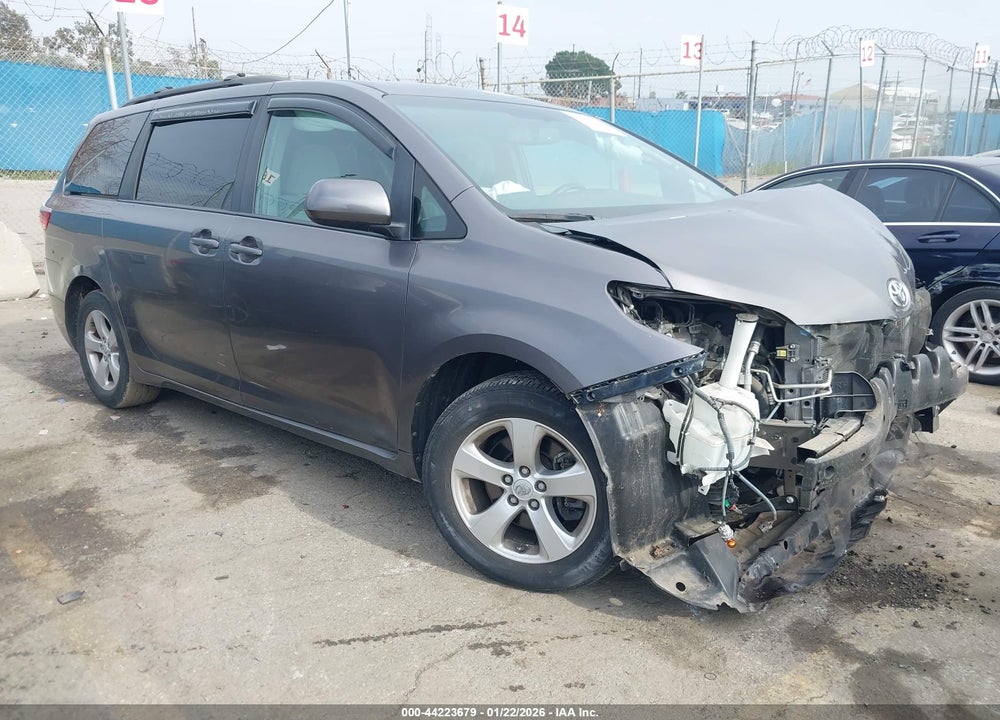 2015 TOYOTA SIENNA LE 8 PASSENGER VIN: 5TDKK3DC3FS604124