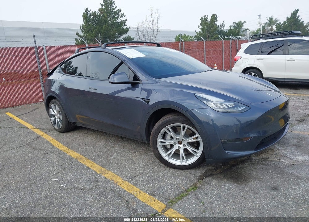 2021 TESLA MODEL Y LONG RANGE DUAL MOTOR ALL-WHEEL DRIVE VIN: 5YJYGDEE2MF082217