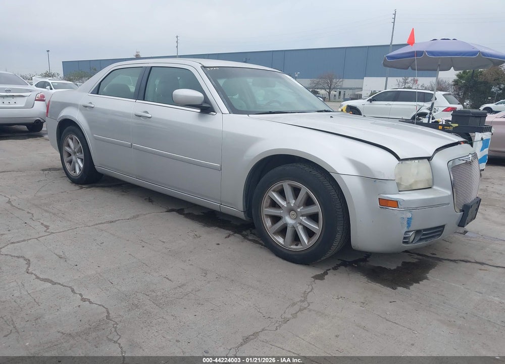 2007 CHRYSLER 300 TOURING VIN: 2C3KA53G17H612472