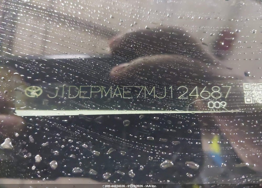 2021 TOYOTA COROLLA LE VIN: JTDEPMAE7MJ124687