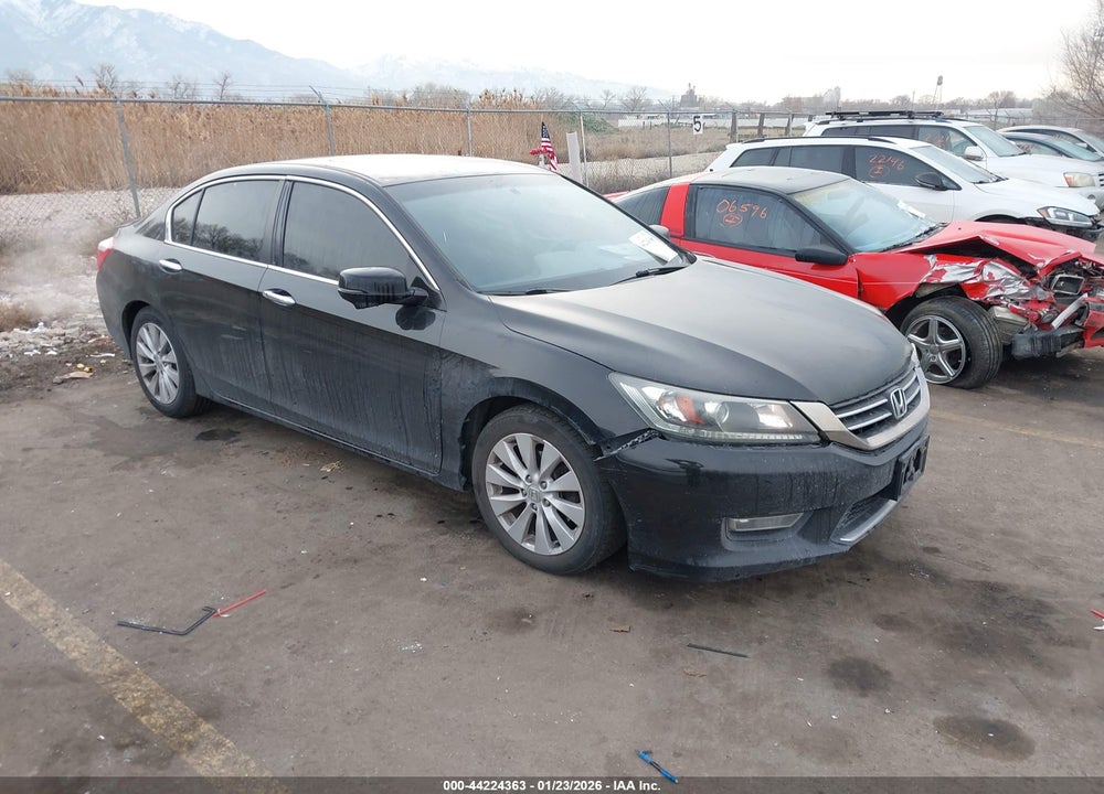 2013 HONDA ACCORD EX VIN: 1HGCR2F76DA114878