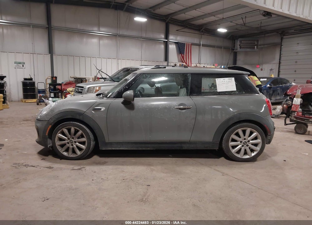 2014 MINI HARDTOP COOPER VIN: WMWXM5C55ET934875