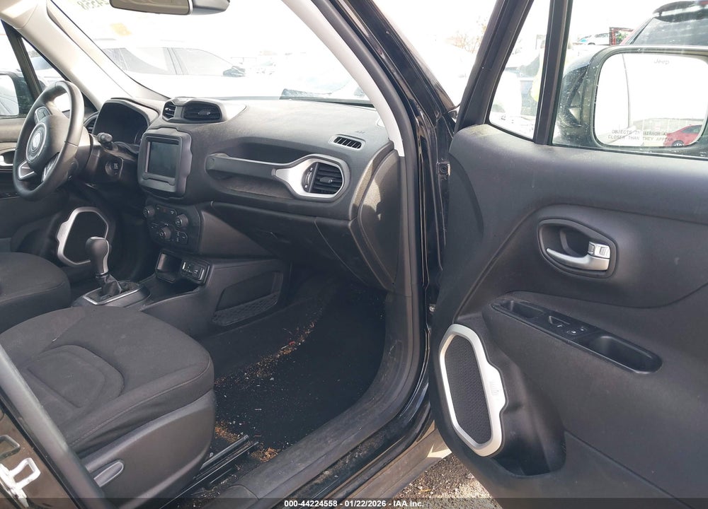 2018 JEEP RENEGADE LATITUDE FWD VIN: ZACCJABB8JPJ34522