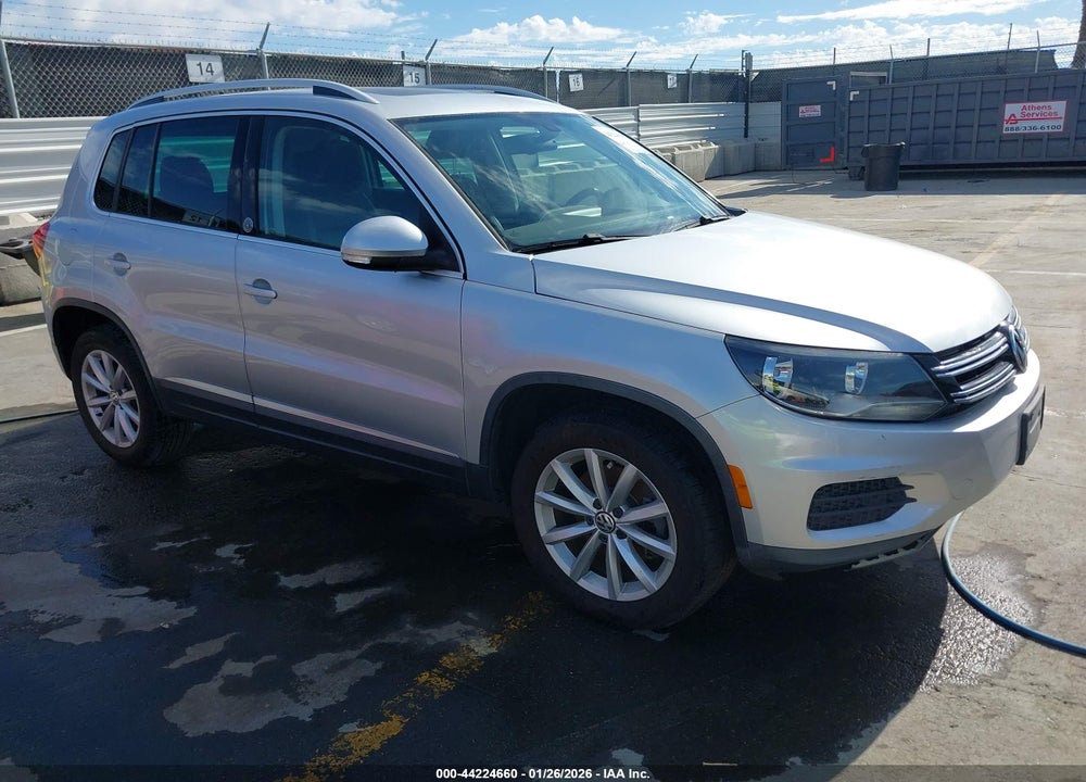 2017 VOLKSWAGEN TIGUAN 2.0T WOLFSBURG EDITION VIN: WVGRV7AX7HK005415