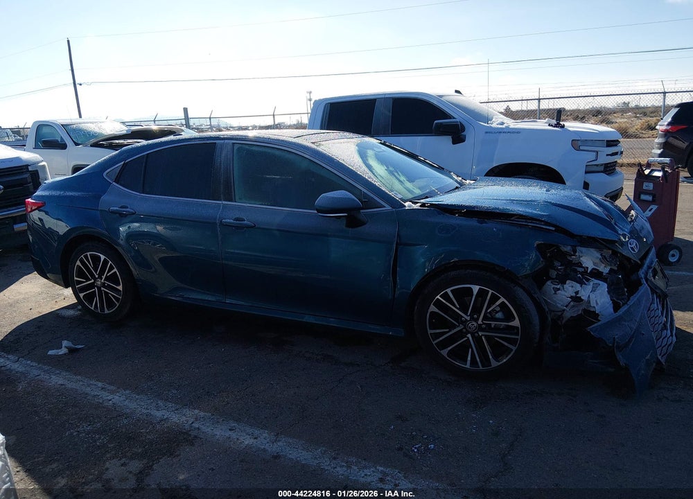 2025 TOYOTA CAMRY XLE VIN: 4T1DAACK5SU541859