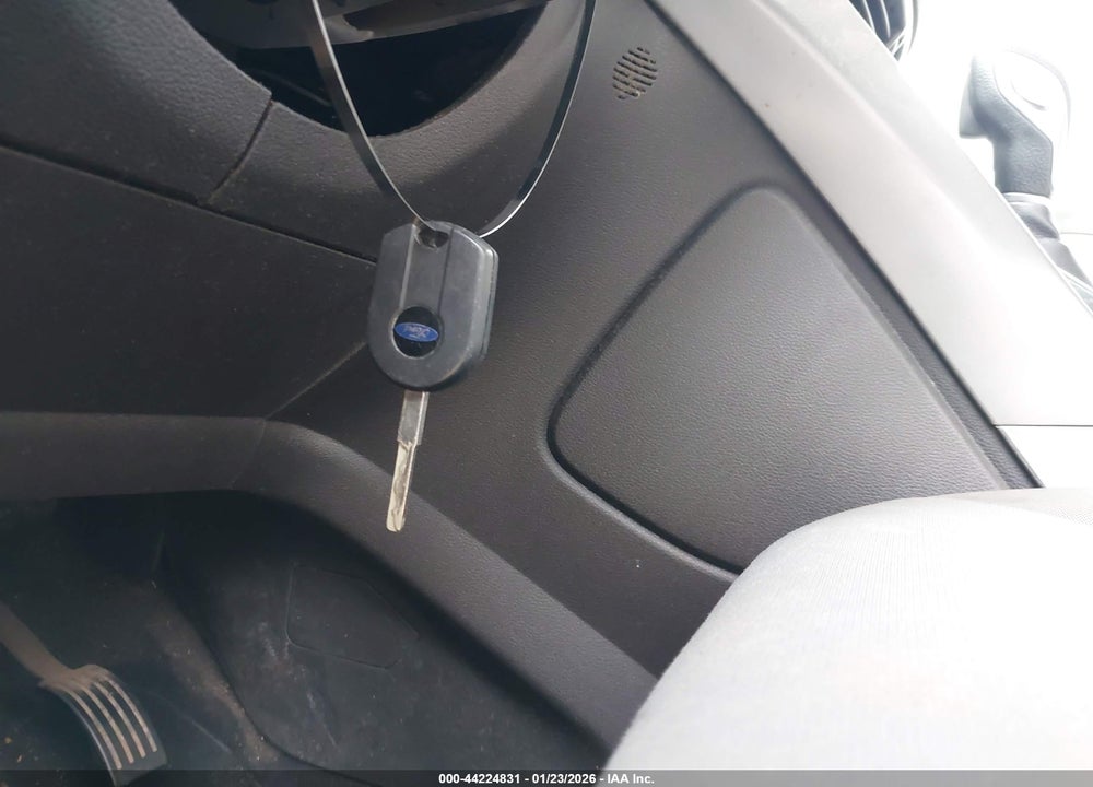 2015 FORD ESCAPE SE VIN: 1FMCU9G94FUA44865