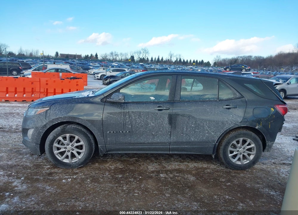 2020 CHEVROLET EQUINOX FWD LS VIN: 3GNAXHEV5LS588565