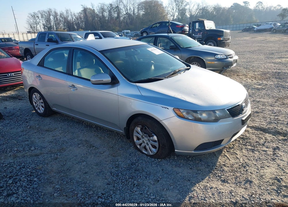 2011 KIA FORTE EX VIN: KNAFU4A29B5351076