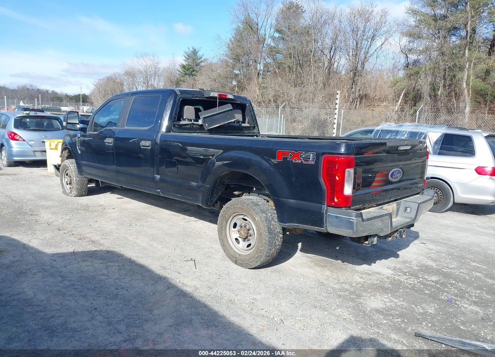 2018 FORD F-350 XL VIN: 1FT8W3B67JEC98183