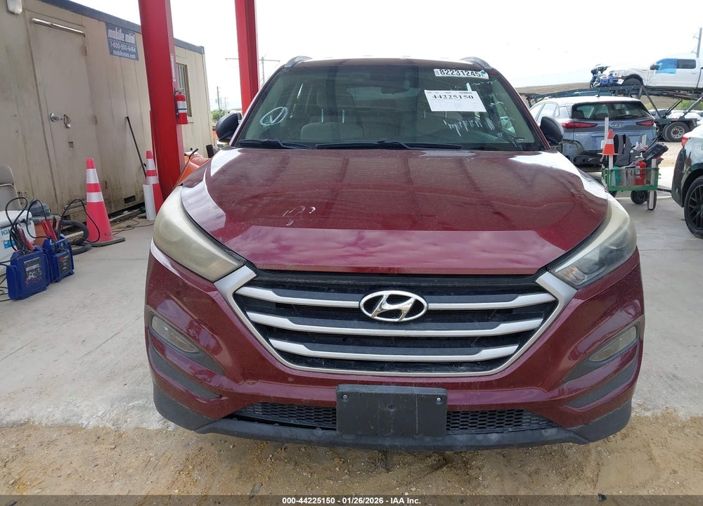 2018 HYUNDAI TUCSON SEL VIN: KM8J33A42JU600782