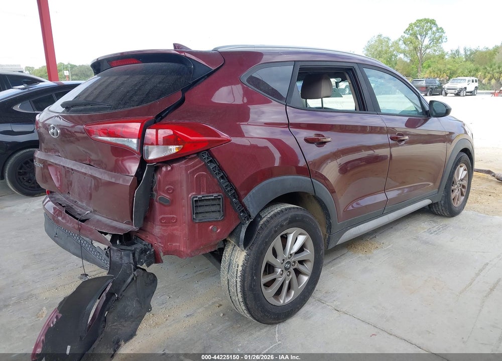 2018 HYUNDAI TUCSON SEL VIN: KM8J33A42JU600782