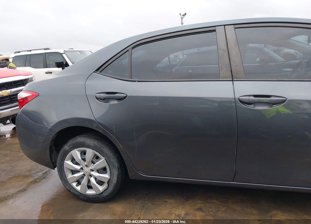 2014 TOYOTA COROLLA LE VIN: 5YFBURHE8EP076306