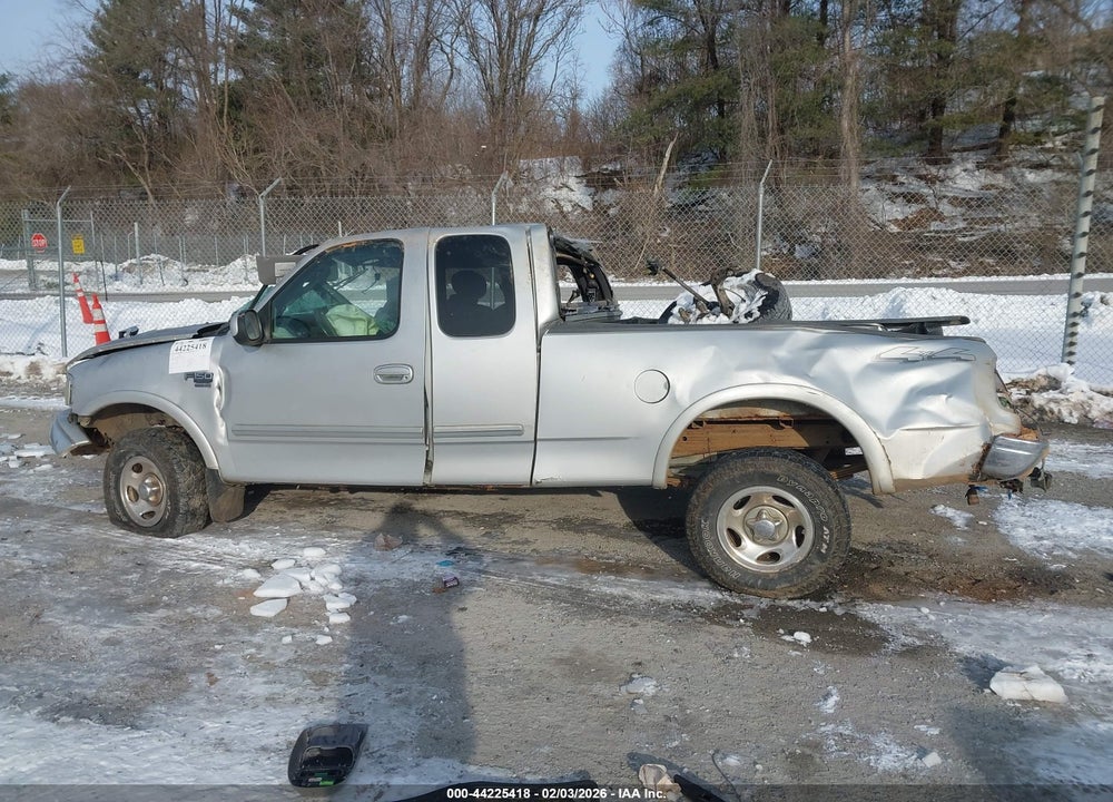 2003 FORD F-150 LARIAT/XL/XLT VIN: 1FTRX18L03NB81986