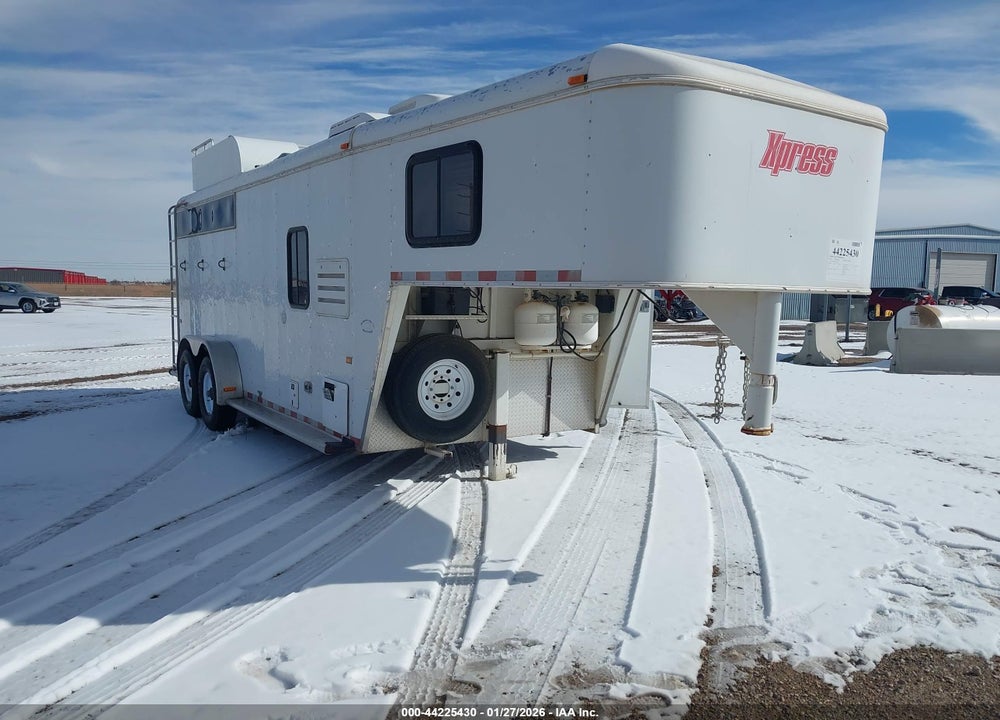 2004 CHARMAC YUKON 3 STALL HORSE TRAILER VIN: 4RYH182064T111229
