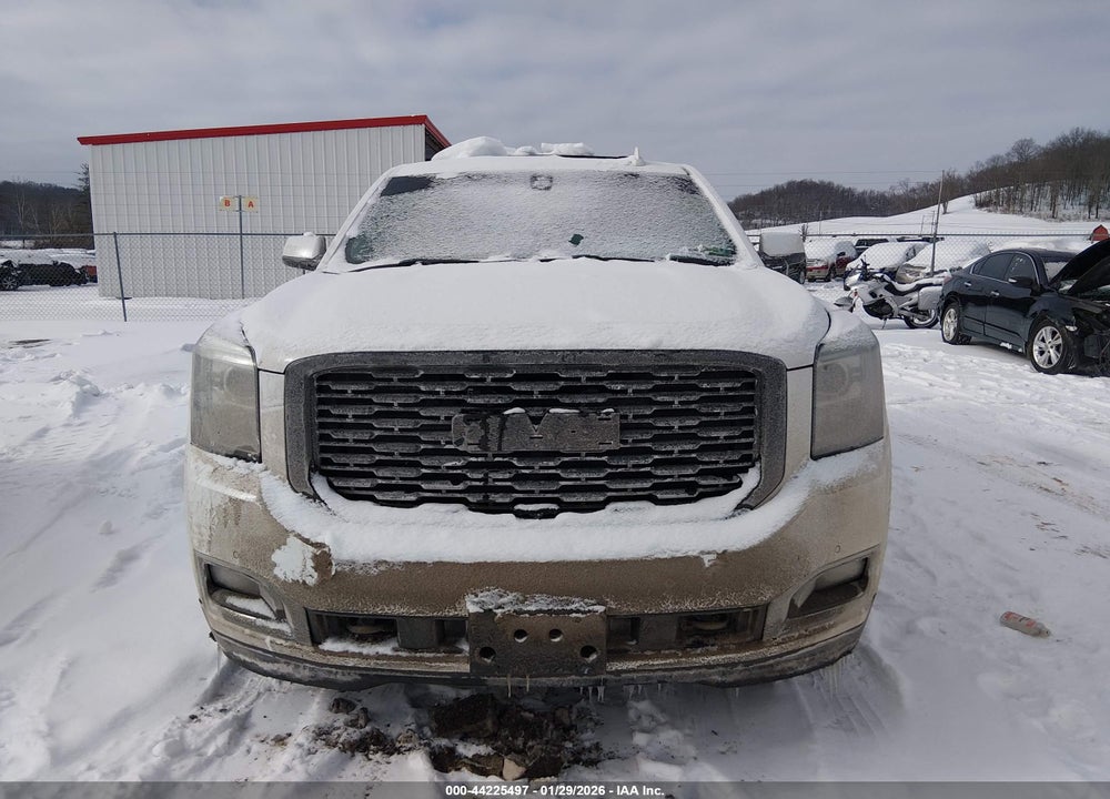 2018 GMC YUKON SLE VIN: 1GKS1AKC1JR276563