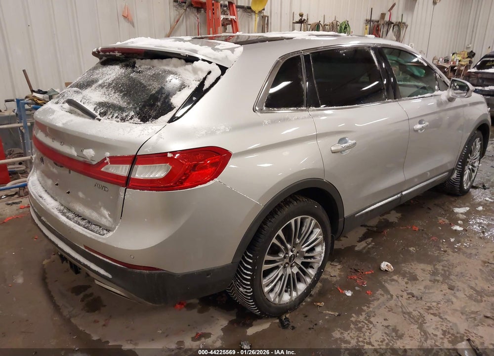 2016 LINCOLN MKX RESERVE VIN: 2LMTJ8LR6GBL63611