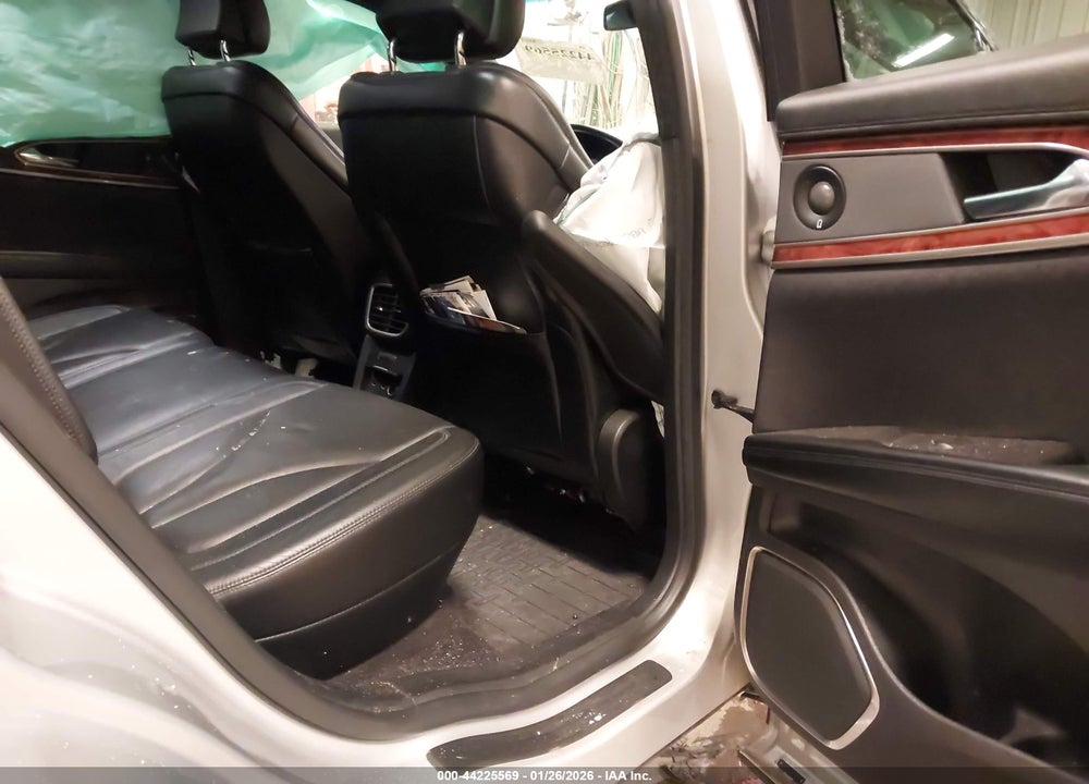 2016 LINCOLN MKX RESERVE VIN: 2LMTJ8LR6GBL63611