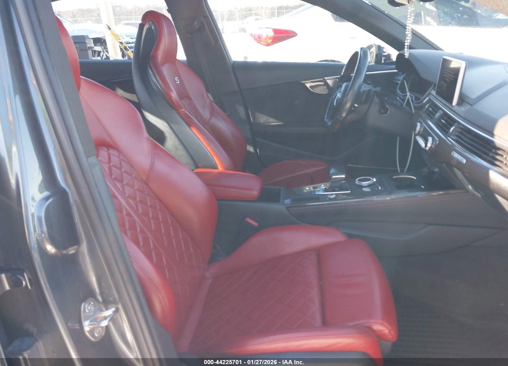 2018 AUDI S4 3.0T PREMIUM PLUS VIN: WAUB4AF4XJA120068