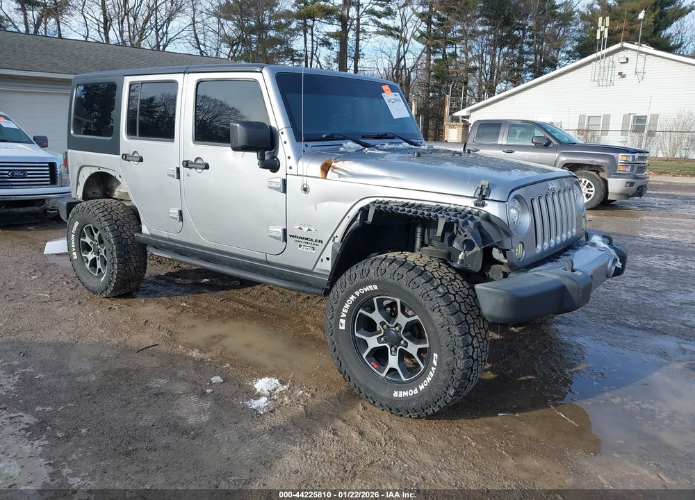 2017 JEEP WRANGLER UNLIMITED SAHARA 4X4 VIN: 1C4BJWEG5HL665324