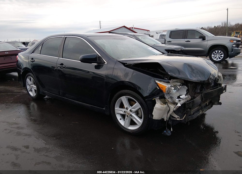 2013 TOYOTA CAMRY SE VIN: 4T1BF1FK2DU220109