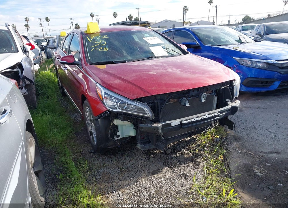 2015 HYUNDAI SONATA SPORT VIN: 5NPE34AF5FH223220
