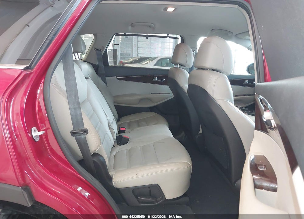 2017 KIA SORENTO 3.3L EX VIN: 5XYPH4A52HG204300